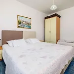 In 15308 Apartment Novi Vinodolski