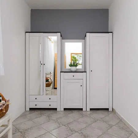 Apartment In Novi Vinodolski 15308 Апартаменты Нови-Винодолски