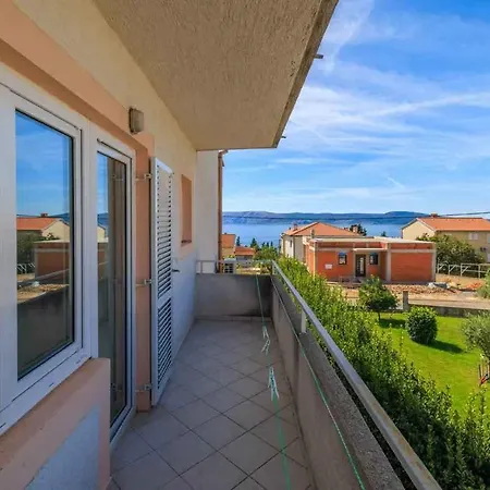 Apartment In Novi Vinodolski 15308 Апартаменты Нови-Винодолски