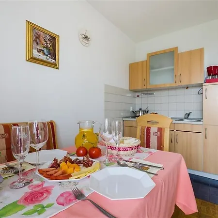 Apartment Apartment In Novi Vinodolski 15308 *
